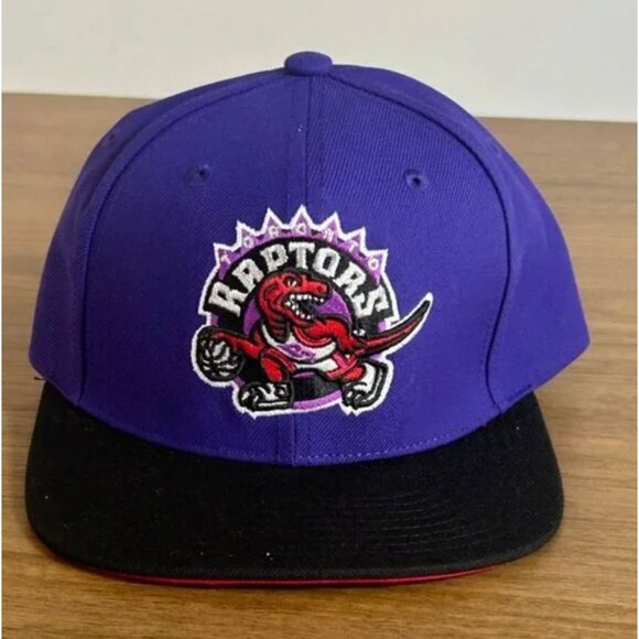 NWT Toronto Raptors Mitchell & Ness Bundle - Men's M Shirt and Hat MSRP $92 - Picture 5 of 5